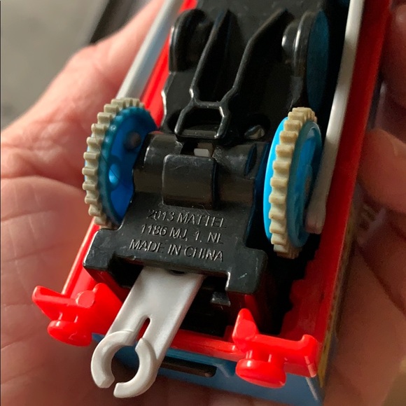 THOMAS SODOR RACE DAY Trackmaster Train Engine - Picture 7 of 14